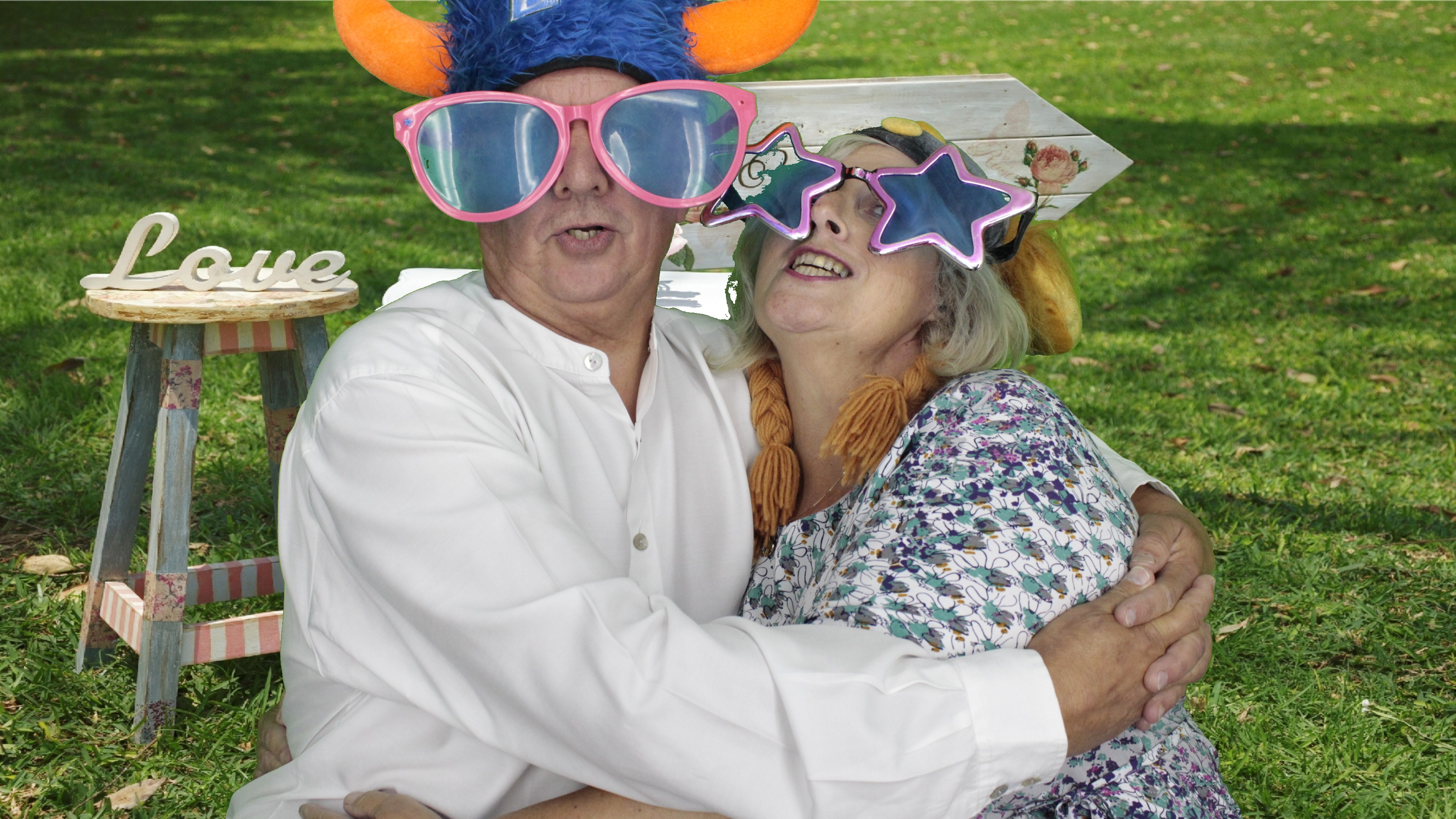 Alan & Maddie | View more photos from the event at gallery.myphotoboothexperience.co.uk/u/MyPhotoBoothExperienceLtd/Alan-Maddie